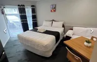 Monument Motor Lodge Papakura Hotels in Pukekohe