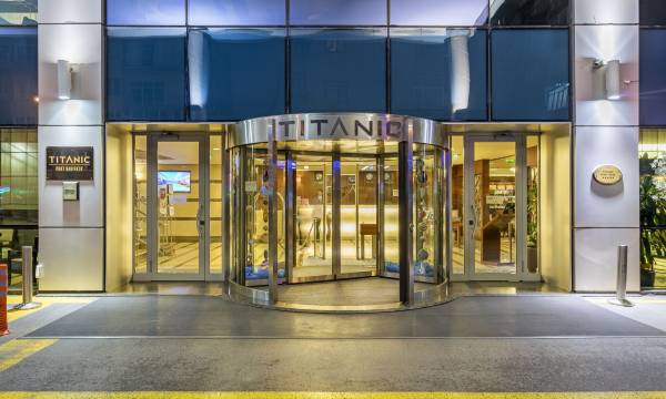 Titanic Port Bakirkoy