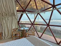 Almare Zonte - BeachFront Glamping Hotel Hotels in 