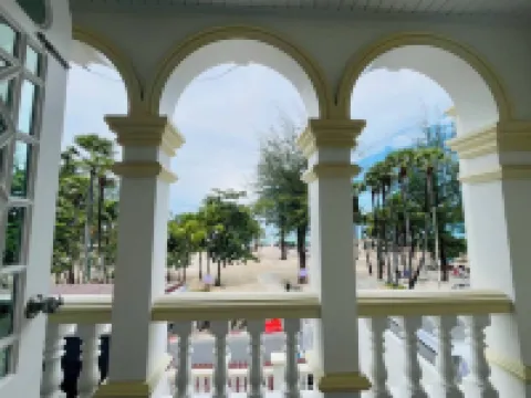 Seaside Patong House - Newly Open