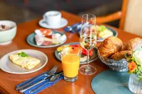 Diehls Hotel - breakfast