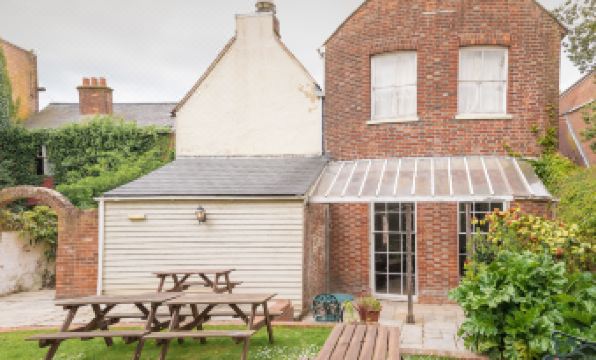 Hewitt's Restaurant & Rooms