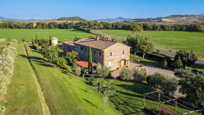 Agriturismo Palazzi Del Papa Hotels near Val d'Orcia