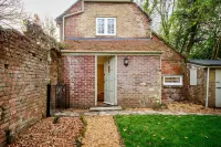 The Retreat New Forest, Hinton Hotels in Highcliffe