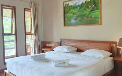 SpringHill Bungalow Hotel dekat Warung Bakso PWD "Tipex"