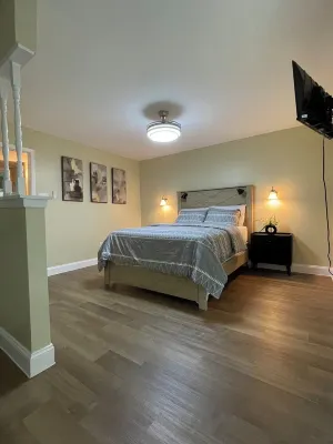 Charming 3-bedroom house in peaceful Arlington with WiFi, AC Hotels near T.J. Maxx