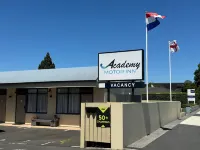 Academy Motor Inn Hotels in Te Puna