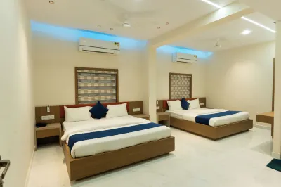 HOTEL VRINDA Hotels near Naliyamandavi