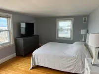 The Sunset Lighthouse Marblehead - Exclusive Waterfront 3brm/2.5bath Home
