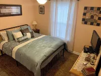 Charming 2-bedroom townhome with High Speed wifi and smart TV’s in Radcliff Hotels in Radcliff