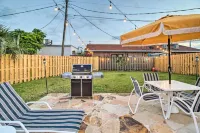 Beachside Bliss Indulge in Ultimate Tranquility <2 Block Walk W/SwimSpa & HotTub Hotels near Pepper Park Beach
