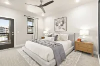 New 3-bedroom condo 2 minutes from ski gondola