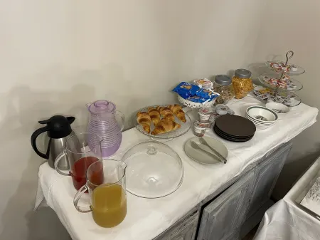 CR BnB Rozzano Отели в г. Пьеве-Эмануэле