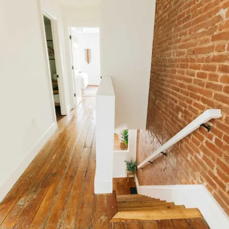 Getaway on Grant, heart of Downtown with parking