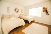 NEWLY RENOVATED SOPHISTICATED INDUSTRIAL TOWN HOME