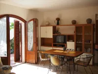 Mediterranean, fully equipped apartment with two terraces