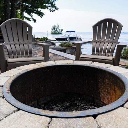 Maple Cove Lodge on Lake Sebago Waterfront!