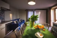 La Maison Du Lac Iseo - apt C Hotels in Predore