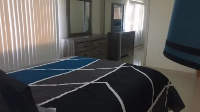 Must See! Private 2 bedroom/1 Ba Free parking/Free WiFi/3 AC units