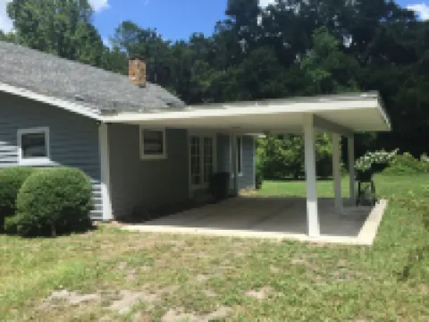 Farm/Woods Stay, 3 Miles from Live Oak