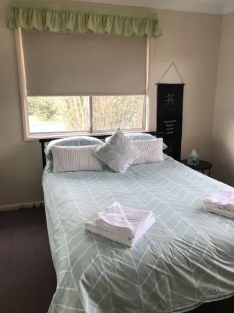 5 bedroom close to hospital/Sport facilities