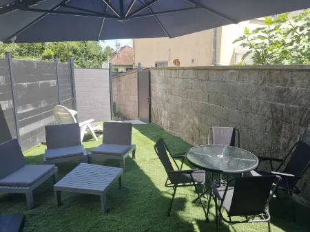 Maisonette with terrace Отели в г. Люттербах