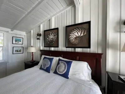 Oceanfront home with breathtaking views, and complete relaxation  pet friendly Hotels near Roatan, Honduras