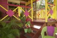 Seaside Cottage-Loc. from 090426 to 140526- Loc Mat.  Beach