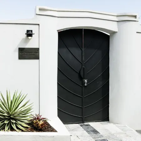 The Ampersand Garden Villa: Romantic, Artful Luxury