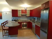 Miraflores Borj Complex, AmiKa Suite