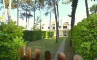 Holiday villa with garden -  Holiday Villas
