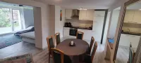 40 qm Wohnung mit Wintergarten / Gewölbekeller und Garten