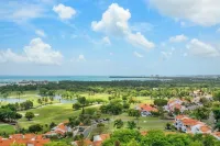 Stunning 4BR Penthouse with Ocean & Golf Views - Wyndham Residence