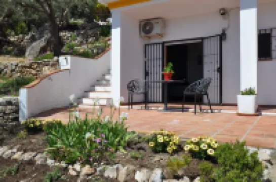 Villa El Dorado B&B and Wellness