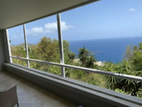 St Thomas Ocean View hide away!