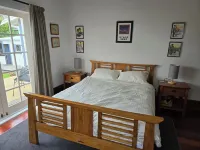 Magpie Cottage. Newly Renovated , 2 Bed, 2 bathroom close to Napier CBD