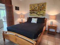 Beachfront,  breathtaking ocean views 2beds/2baths condo with  ocean-front  pool