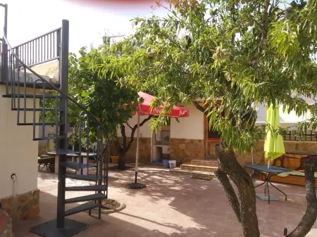 ALL COMFORT VILLA WITH POOL, IN A MAGICAL CAMPESTRE FRAME. Отели в г. Ойя-де-Буньоль