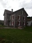 New listed cottage, renovated located less than 100 m from the lake, 65 € / night