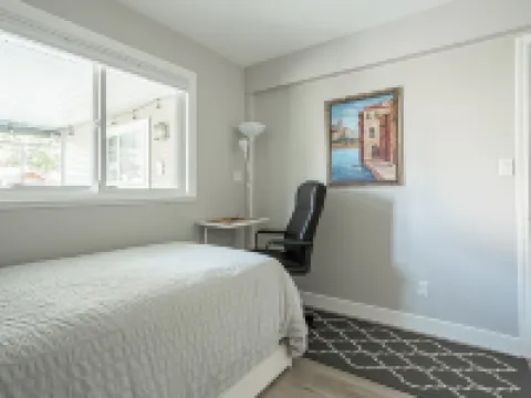 Guest Suite in West Maple Ridge Hotels in Maple Ridge