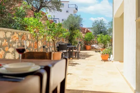 Luxury Villa in Kisla, Kalkan Within Walking Distance to the Beach Отели рядом с достопримечательностью «Kalamar Beach Club»