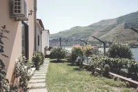 Vivenda à Beira Rio Hotels in Armamar