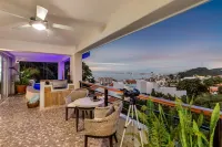 Private pool, stunning views above Zona Romantica