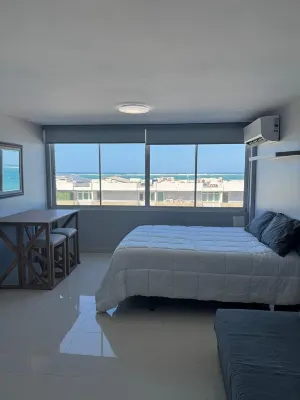 Studio condo on Playa Ocean Park, new kitchen/AC/WiFi, 5min walk to hotels/cafes