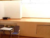 Beautiful Studio with King bed and Free parking