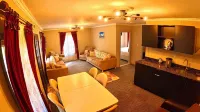 Nil Pansiyon Hotels in Caykara