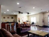 Quality Inn & Suites - Pet friendly