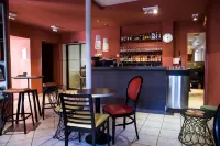Logis Hôtel Restaurant Azalées Hotels in Saint-Félicien