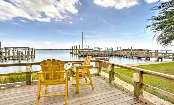 Historic Swansboro Studio w/ Intracoastal View!