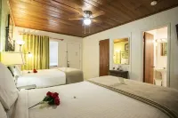 Island Breeze Inn - Venice